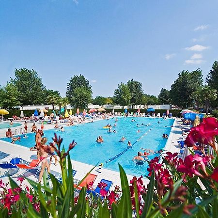 Happy Camp Mobile Homes In Butterfly Camping Village Peschiera del Garda Dış mekan fotoğraf